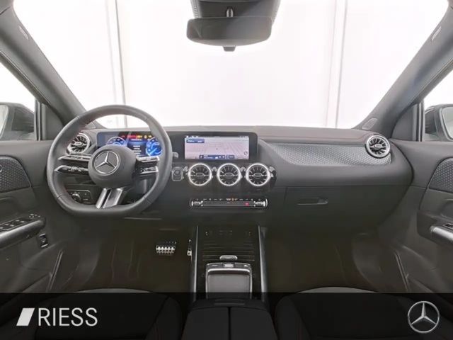 Mercedes-Benz EQA 300 4MATIC AMG Line