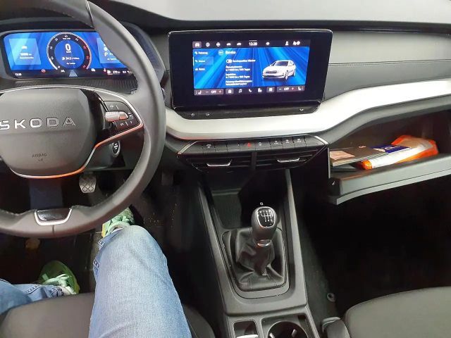 Skoda Octavia Kombi 2,0 TDI Essence *AHV*LED*VIRTUAL*