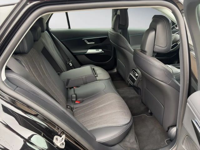 Mercedes-Benz E 200 AVANTGARDE Estate