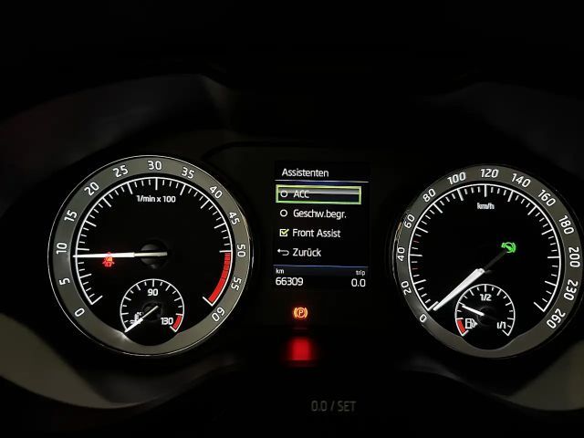 Skoda Karoq 4x4 Style Style