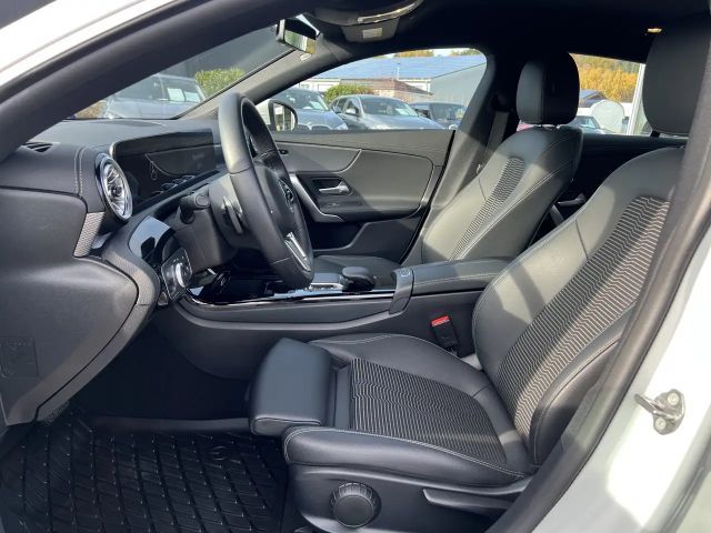 Mercedes-Benz CLA 200 Shooting Brake