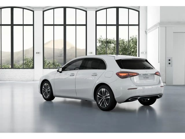 Mercedes-Benz A 180 Hatchback