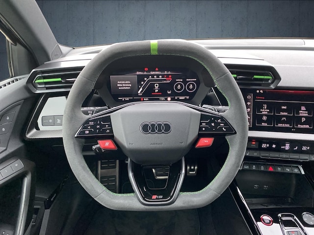 Audi RS3 Quattro S-Tronic Sedan