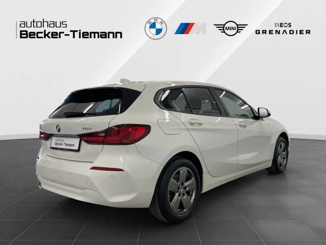 BMW 116 116i Advantage pakket Sedan