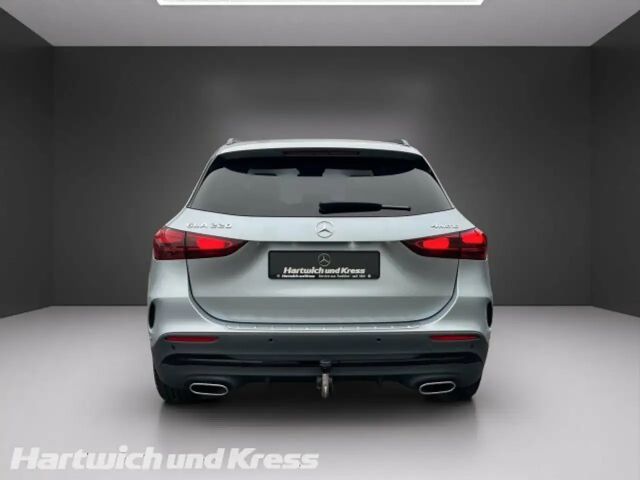 Mercedes-Benz GLA 220 4MATIC AMG Line