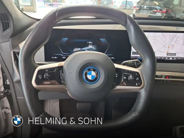 BMW iX xDrive40