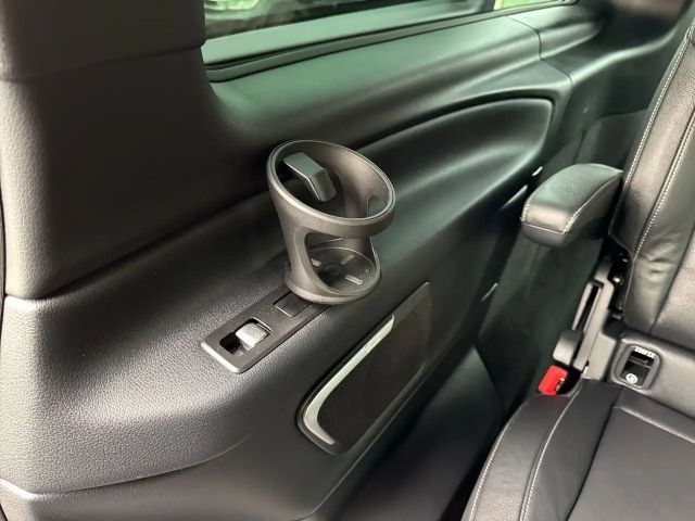 Mercedes-Benz V 300 4MATIC V 300 d