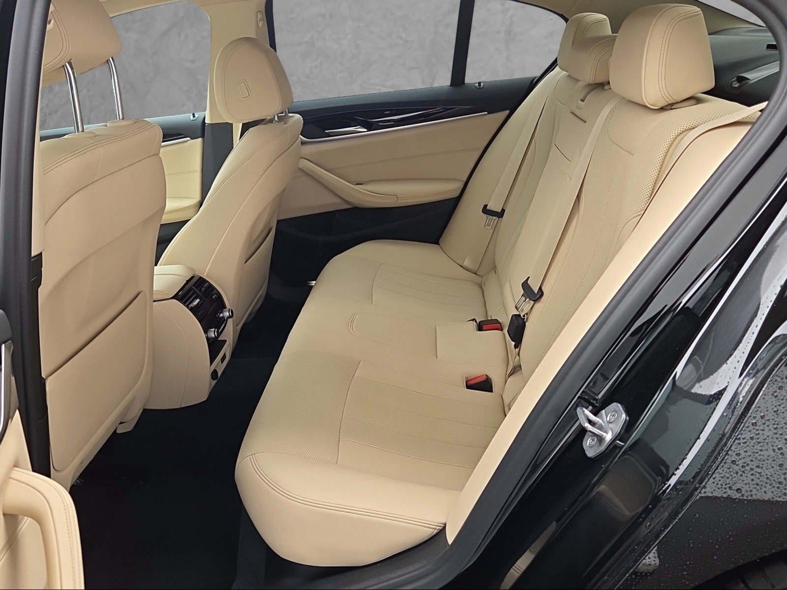 BMW 545 545e Sedan xDrive