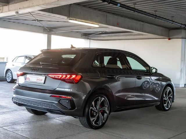 Audi A3 45 TFSI Hybride S-Line Sedan