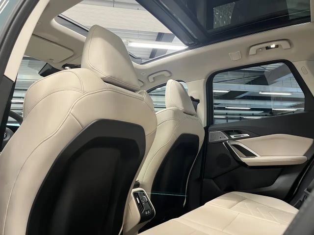 BMW X1 xDrive23d xLine HUD PANO ACC AHK 360°KAM RFK