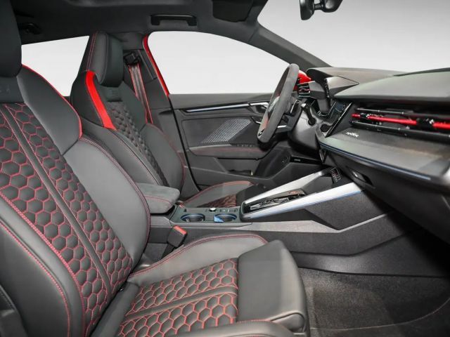 Audi RS3 S-Tronic Sedan