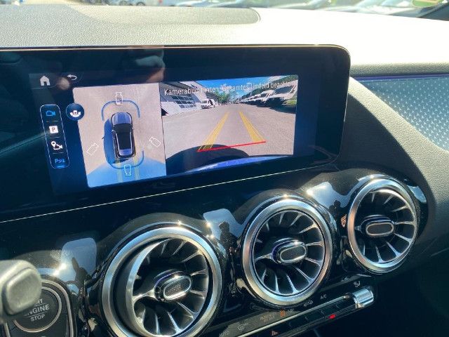 Mercedes-Benz GLA 180 GLA 180 d