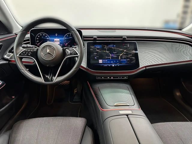 Mercedes-Benz E 200 AVANTGARDE Estate