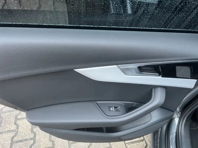 Audi A4 40 TFSI Avant S-Line S-Tronic