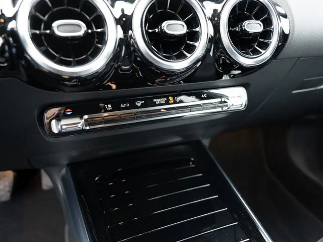 Mercedes-Benz B 200 Progressive