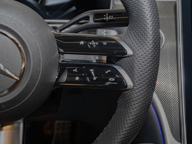 Mercedes-Benz C 200 AMG Line Sedan