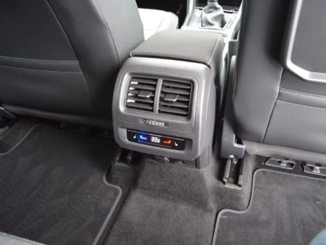 Volkswagen Touran 1.5 TSI DSG IQ.Drive Move