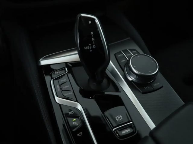 BMW 530 530e M-Sport Touring xDrive