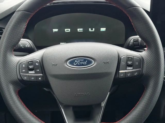 Ford Focus EcoBoost ST Line Wagon