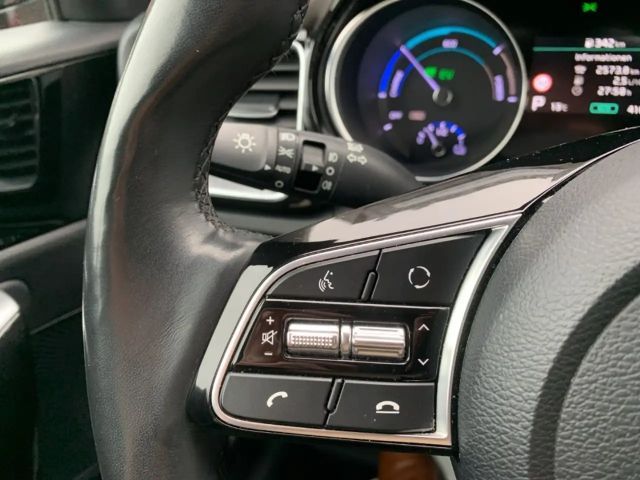 Kia XCeed Hybrid PHEV Vision