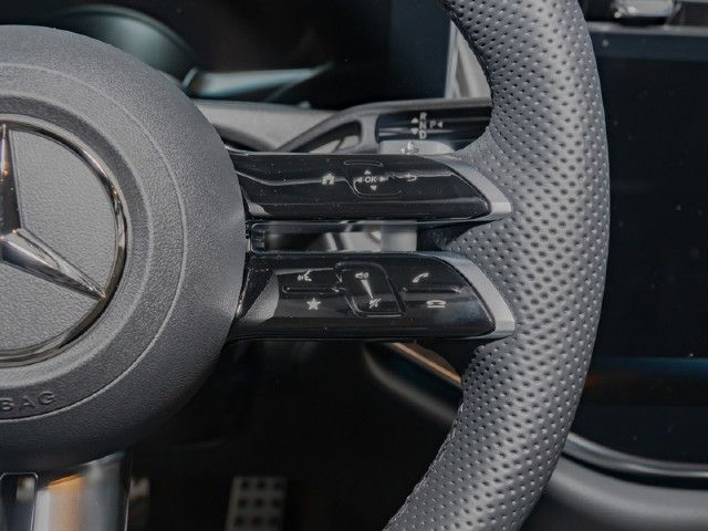 Mercedes-Benz E 200 AMG Line Sedan