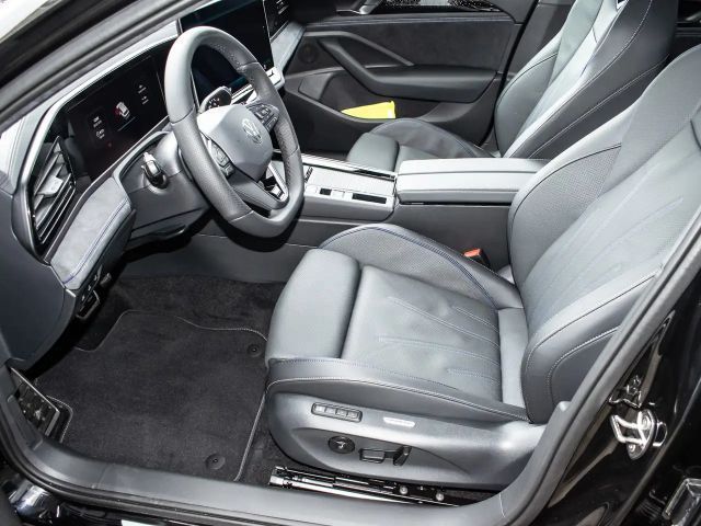 Volkswagen Passat DSG R-Line