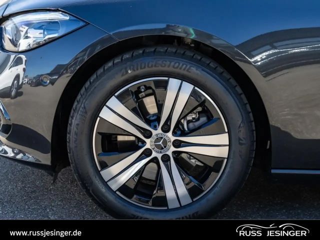 Mercedes-Benz C 200 AVANTGARDE Sedan