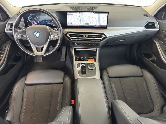 BMW 320 320e Touring