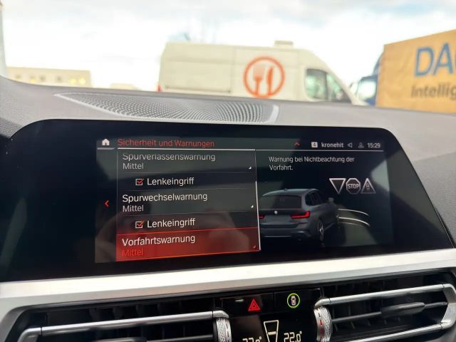 BMW 330 330e M-Sport Touring xDrive