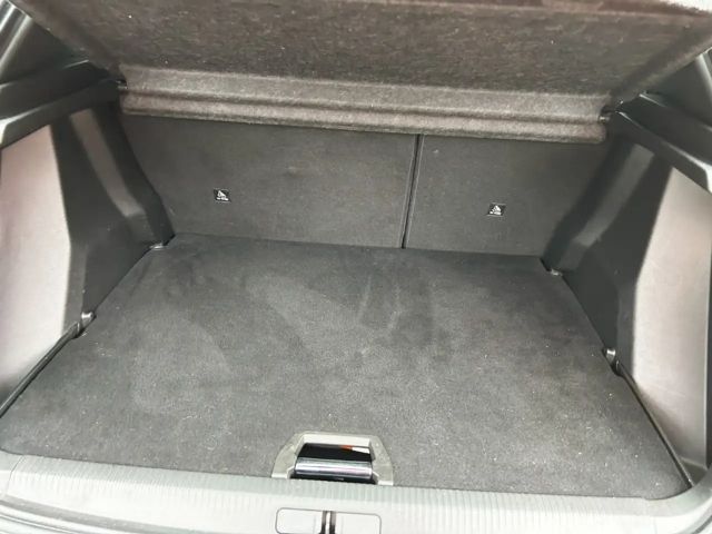 Peugeot E-2008 Active Pack