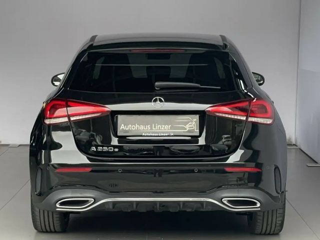 Mercedes-Benz A 250 A 250 e AMG Line