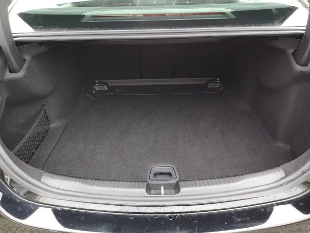 Mercedes-Benz C 200 AMG Line C 200 d Sedan