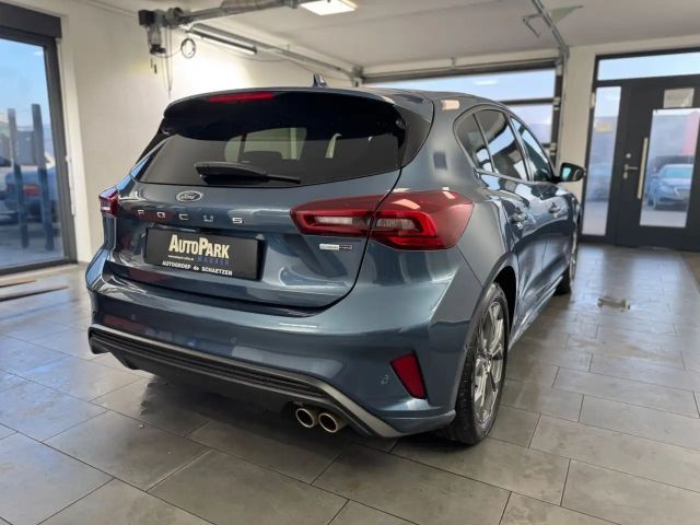 Ford Focus Limited ST Line