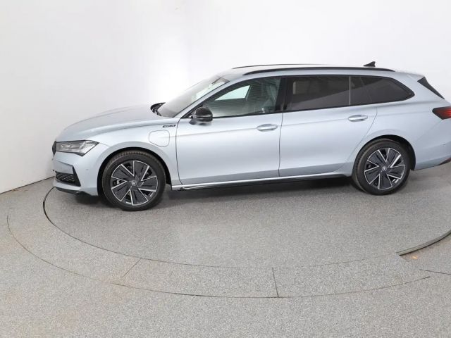 Skoda Superb Sportline iV