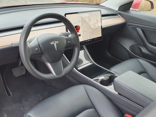 Tesla Model 3 AWD Long Range