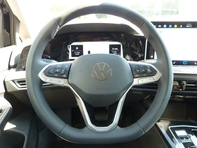 Volkswagen Golf 1.5 eTSI DSG Style