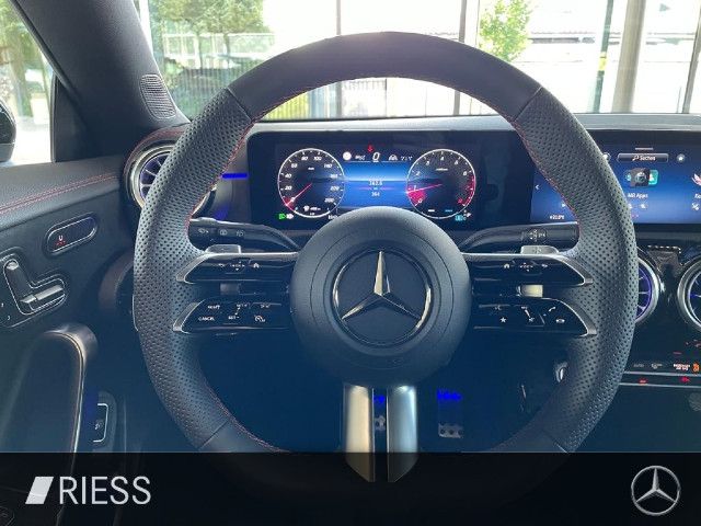 Mercedes-Benz CLA 200 AMG Line Shooting Brake