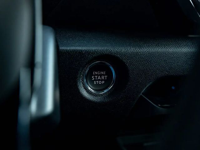 Citroën C4 1.2 Benz MT6 | Camera | Parkeersens a | Keyless...