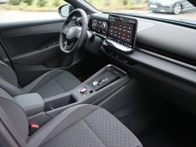 Volkswagen T-Roc IQ.Drive R-Line