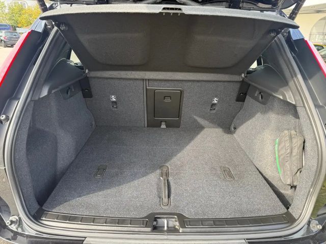 Volvo XC40 AWD Plus Recharge