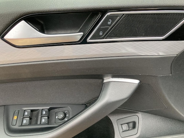 Volkswagen Passat 2.0 TDI Business DSG Variant