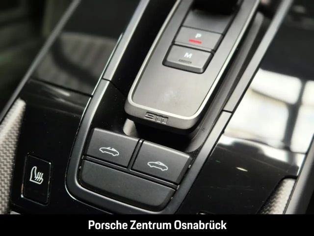 Porsche 992 4 Coupé GTS Targa