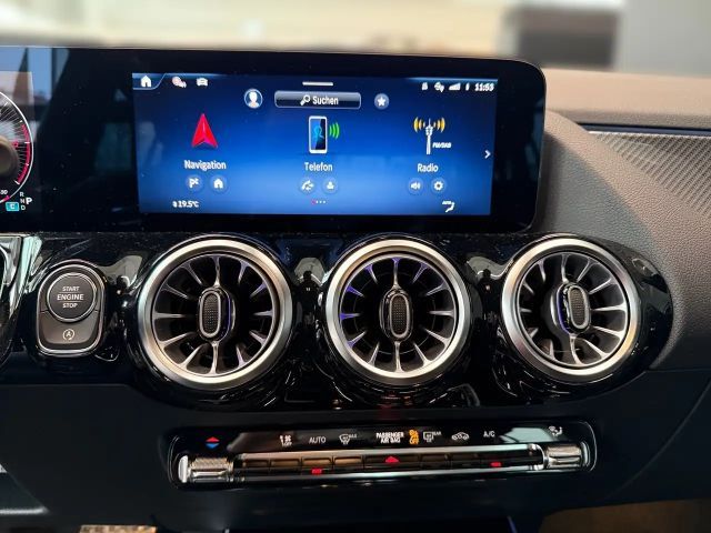 Mercedes-Benz GLA 200 4MATIC GLA 200 d