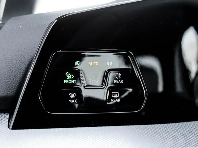 Volkswagen Golf 1.5 TSI Golf VIII IQ.Drive