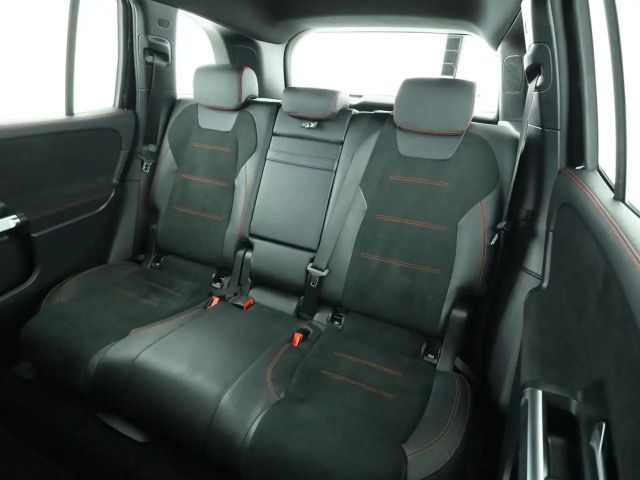 Mercedes-Benz GLB 200 AMG Line GLB 200 d