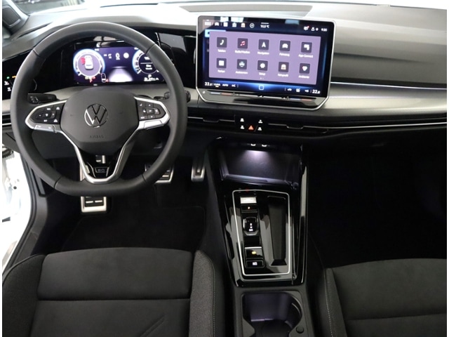 Volkswagen Golf 1.5 eTSI DSG Golf VIII