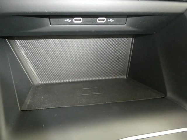 Volkswagen Golf DSG Life Variant