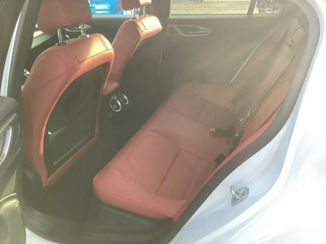 Alfa Romeo Giulia Q4 Turbo Veloce