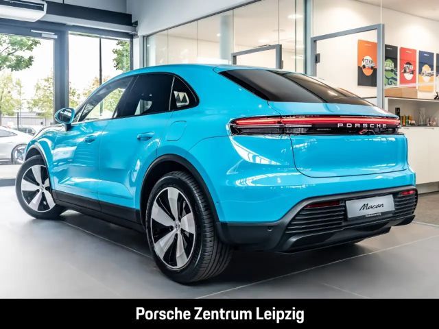 Porsche Macan 4