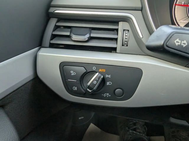 Audi A4 S-Tronic Sedan